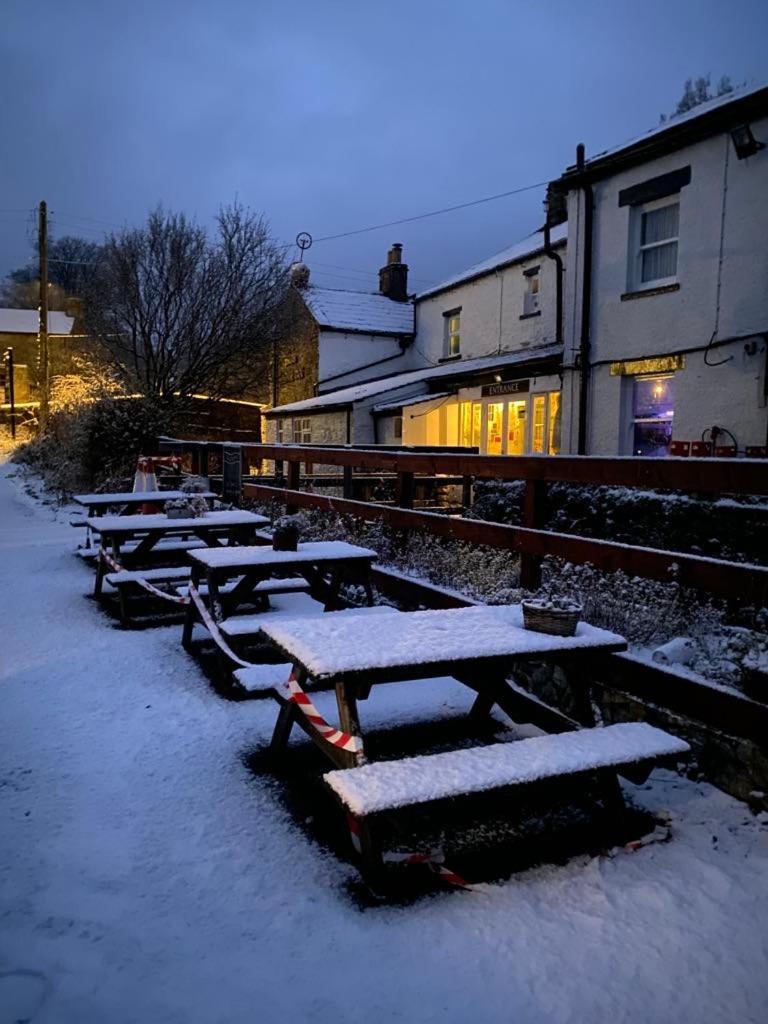 The Bridge Inn Reeth Bagian luar foto